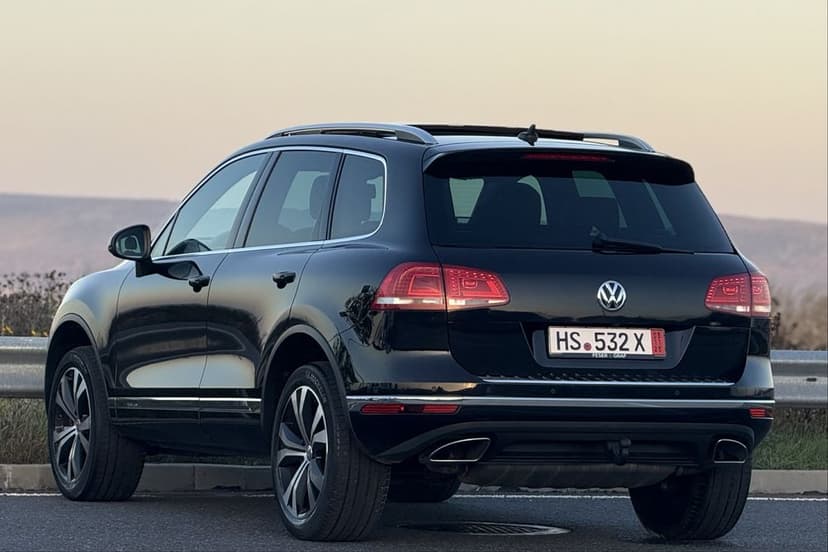 Vw Touareg 3.0 Diesel 262 cai 4x4 R-line full options!!