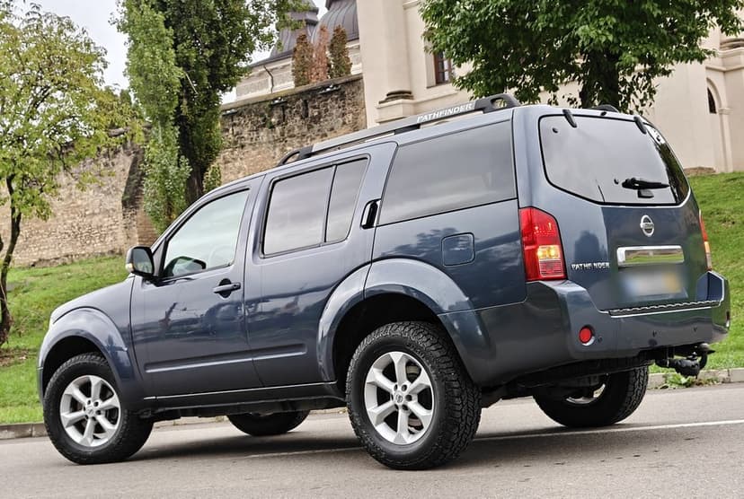 Nissan Pathfinder 7 Locuri 2,5 Tdi-171 Cp 2009 Automat 4×4/Impecabil