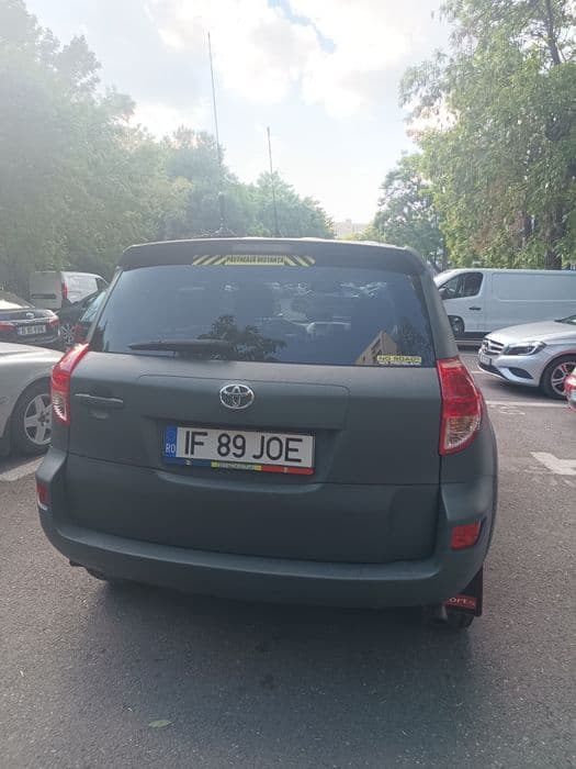 Toyota RAV4 off-road