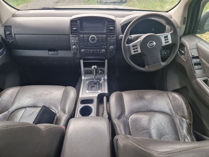 Dezmembrez Nissan Navara 3.0 v6 E5 231 cp 2010-2014 V9X