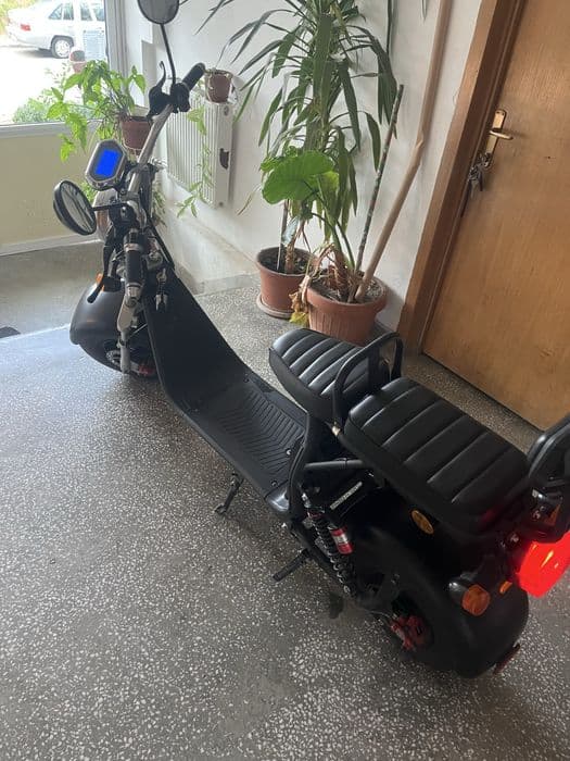 Moped electric + cască