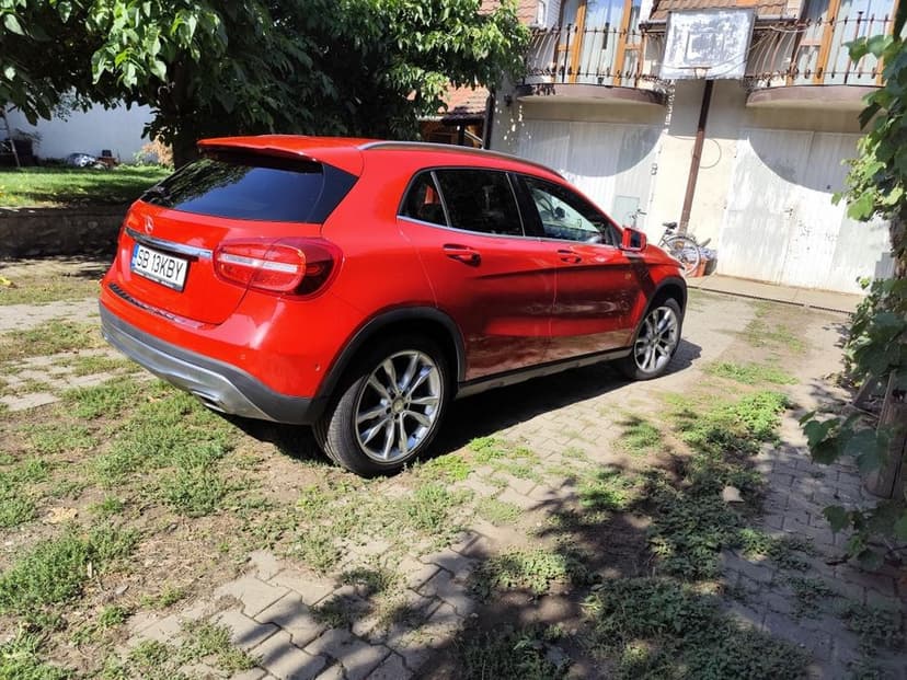 Mercedes-Benz GLA 4MATIC