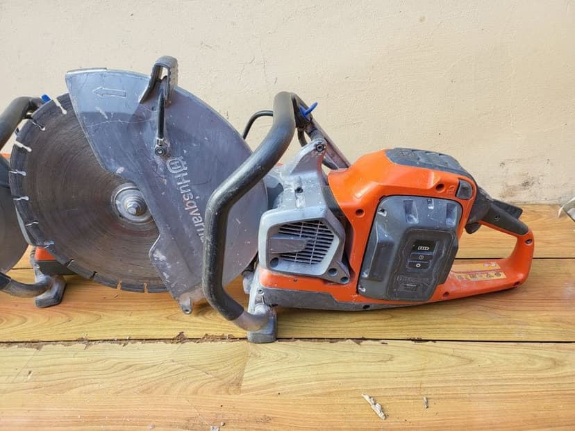 Drujba debitat beton cu acumulator Husqvarna K1