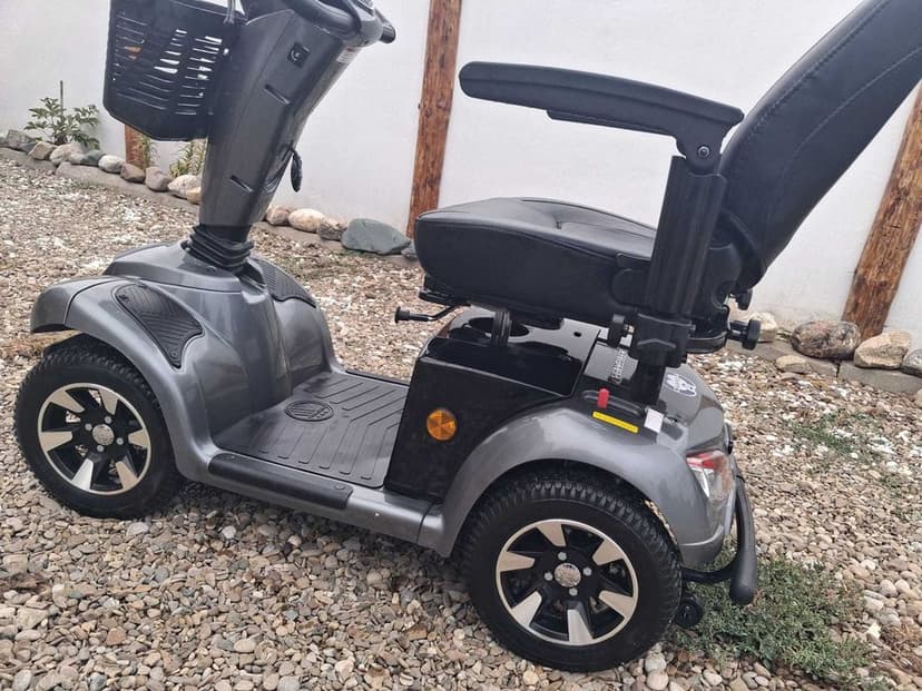 Vând Scuter electric