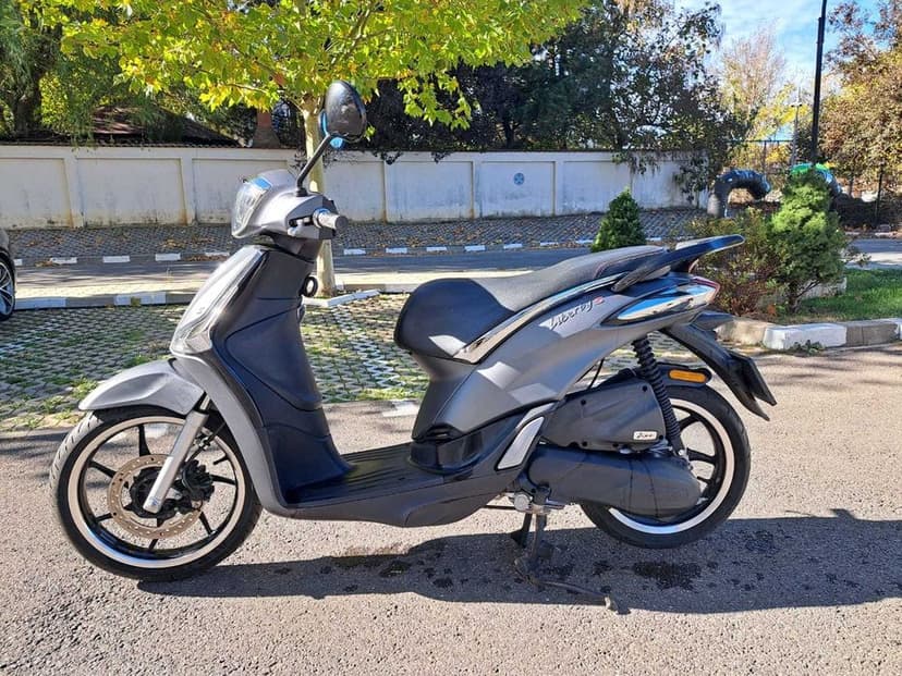 Vand scuter Liberty Piaggio
