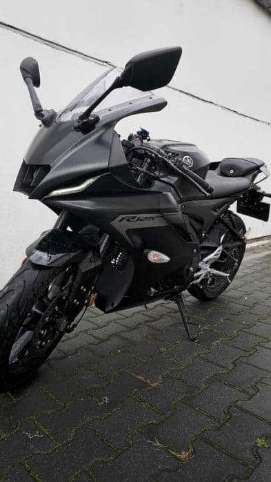 Yamaha Yzf r125 2025 negru in garantie
