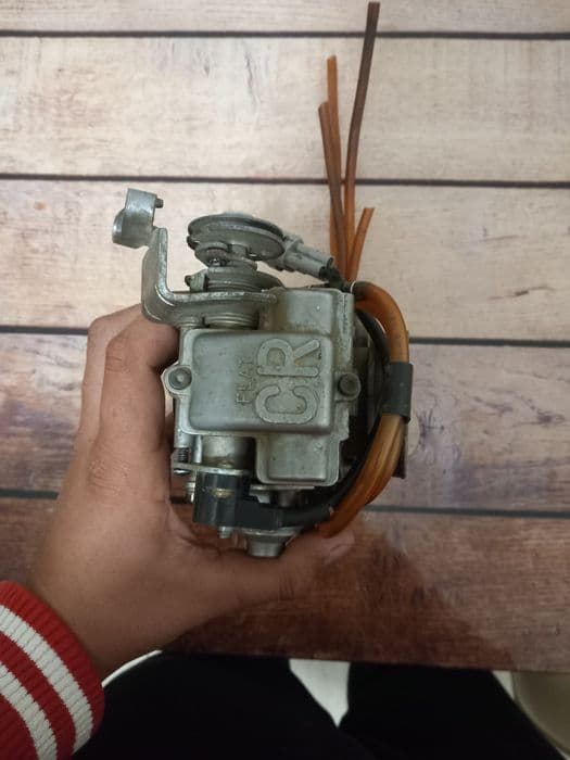 Vând carburator de  ktm 400 4t 2004