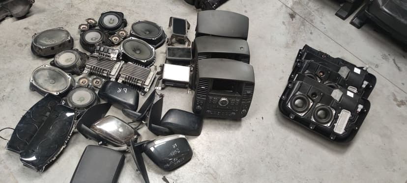 Scaun bancheta fete usi interior nissan navara pathfinder