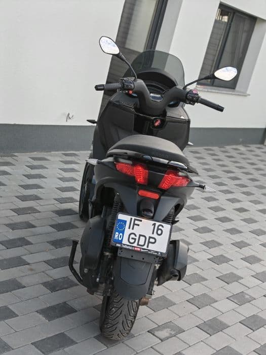 Piaggio Mp3 Hpe 300 2024 5000 Km Garanție! Permis cat B Proprietar!