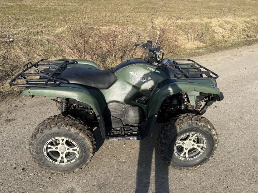 Vand atv yamaha grizzly de 700cm 4x4 cu servi