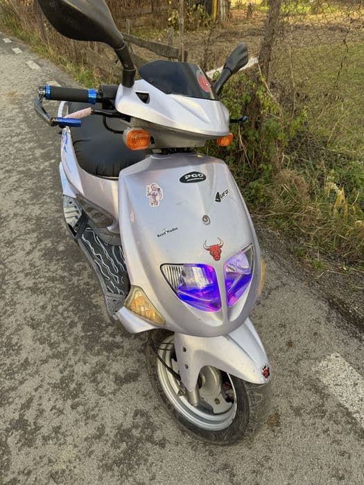 scuter 125cc pgo