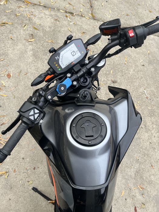 Motocicleta Ktm duke 790