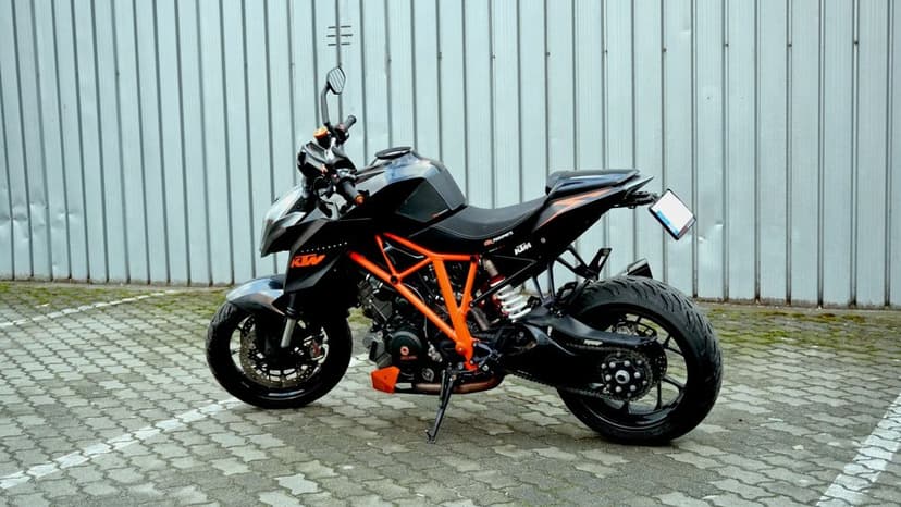 KTM Superduke 1290 R 2016 Akrapovic