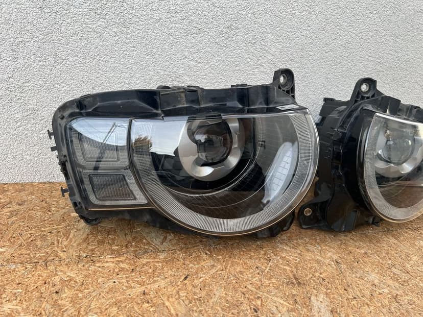 SET Far stanga dreapta Land Rover Defender Full LED complete Originale