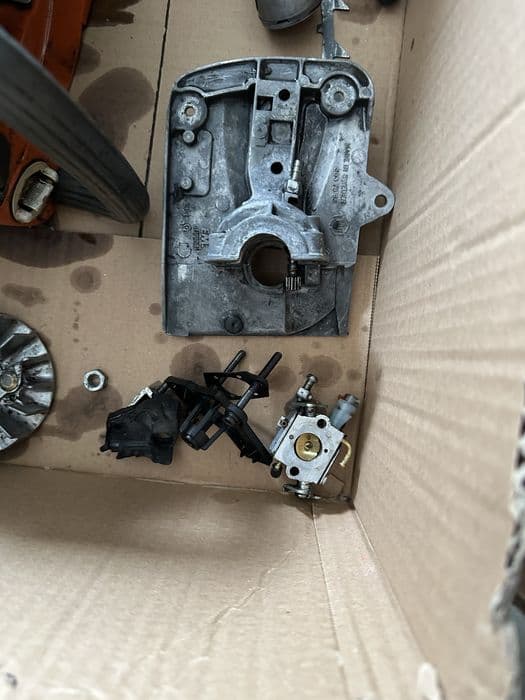 Vand sau schimb piese drujba de o mana Husqvarna 338