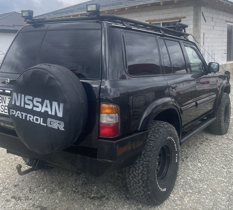 Nissan Patrol Autoturism