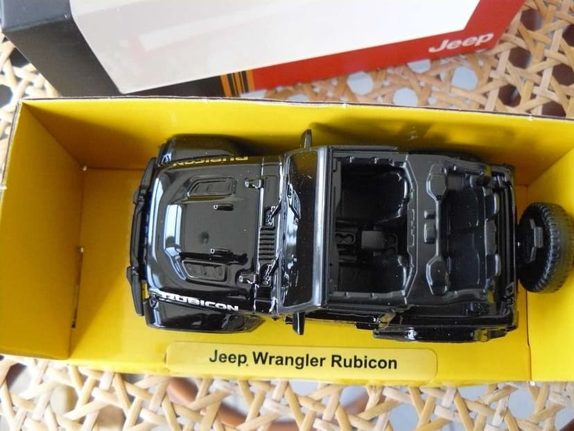 Macheta Auto De Colectie JEEP WRANGLER RUBICON Scara 1:43,Noua RASTAR