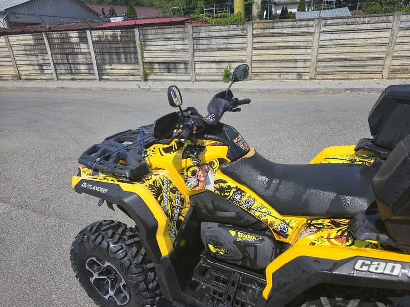 Can-am outlander 1000