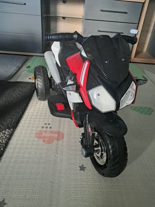 Scuter electric copiii