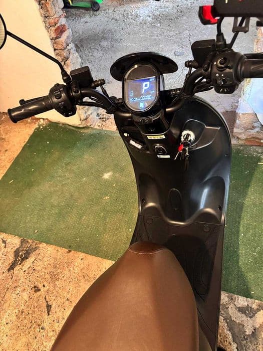 Scuter electric Bosch Wayel W2 – 2022, autonomie 60 km, fast charger