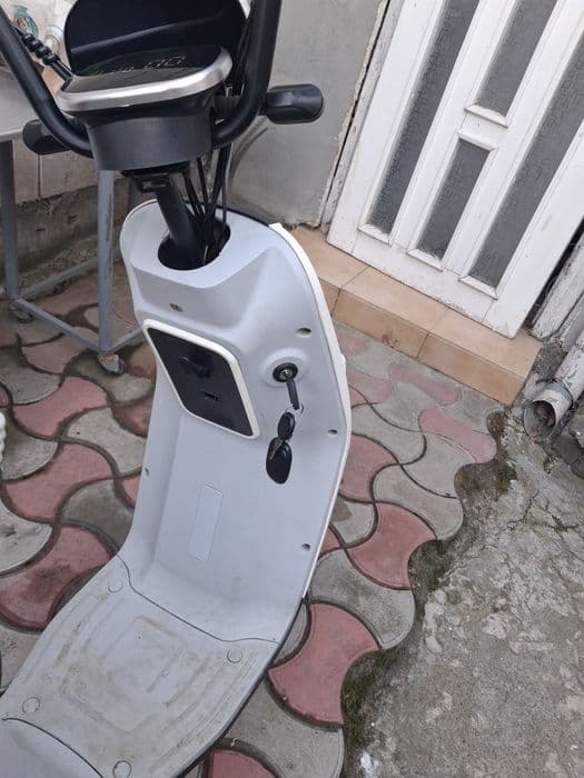 De vanzare scuter electric