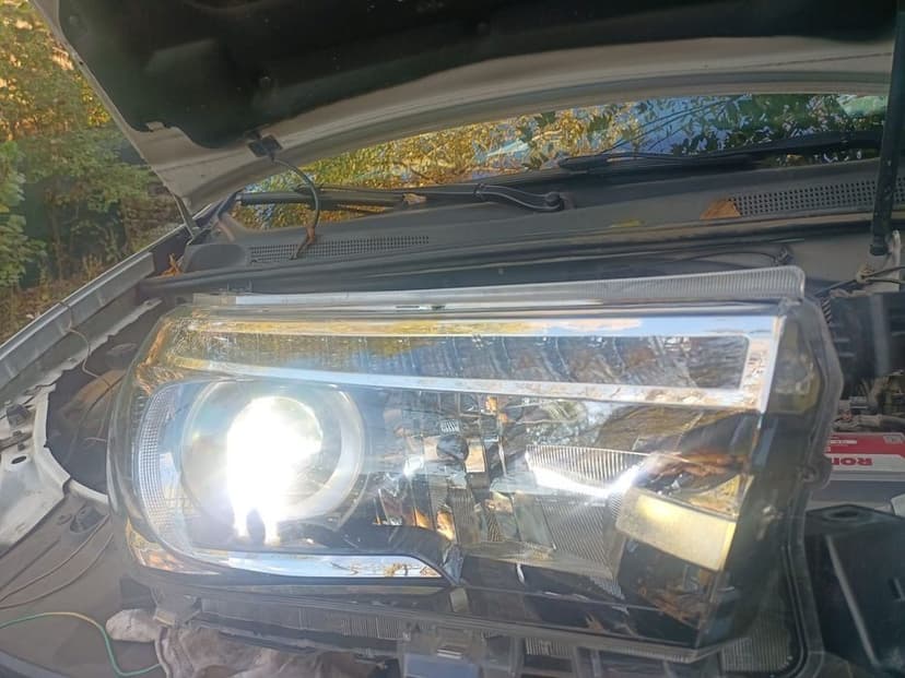 Far dreapta Toyota Hilux xenon-Led 2015-2020
