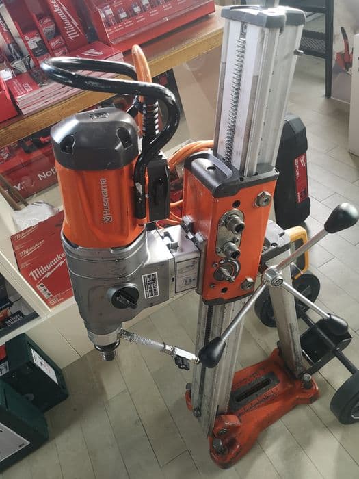Masina carotat HUSQVARNA DM430 + Stativ