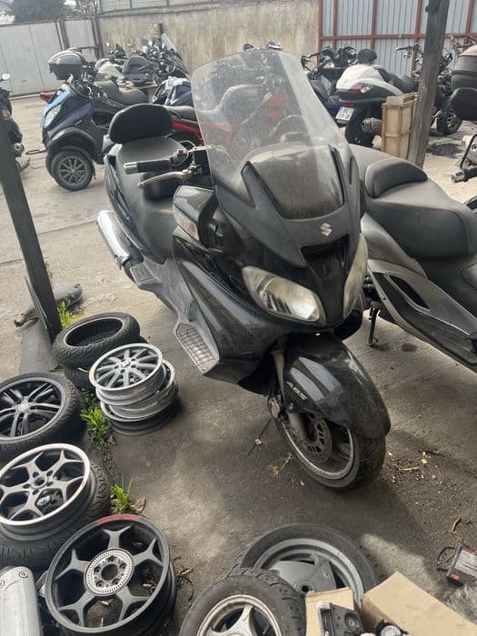 vand burgman executive 650 pret fix