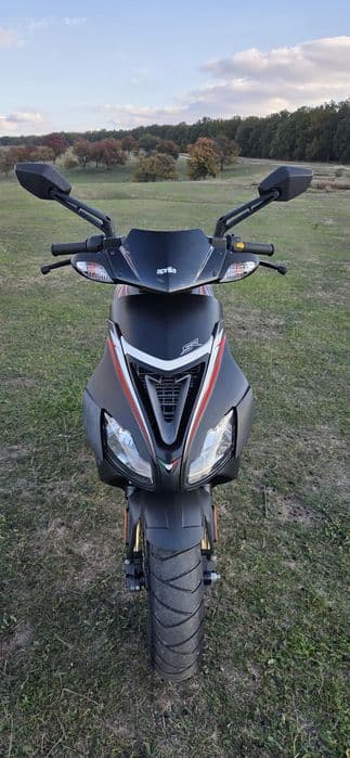 Vând Scuter Aprilia sr 50 Factory 2714KM preț FIX