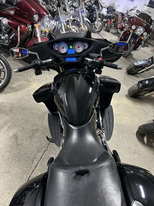 2011 Victory Cross Country 6 spd