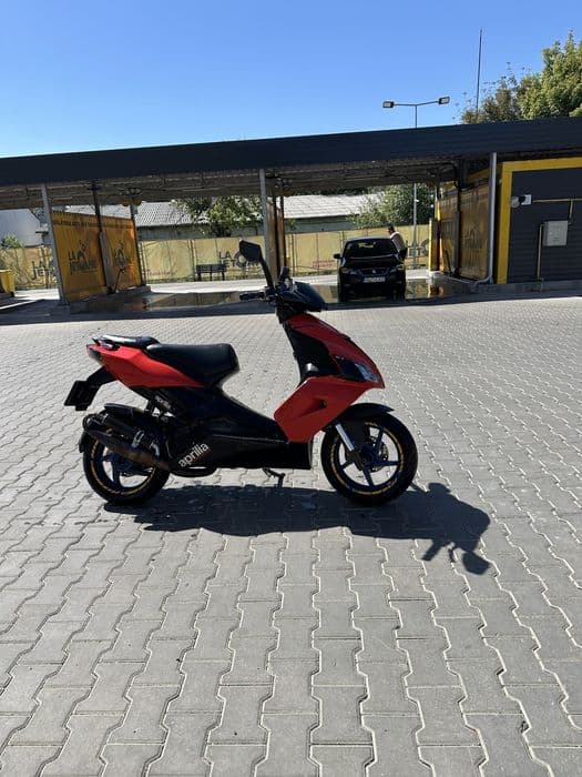 Scuter aprilia sr 50