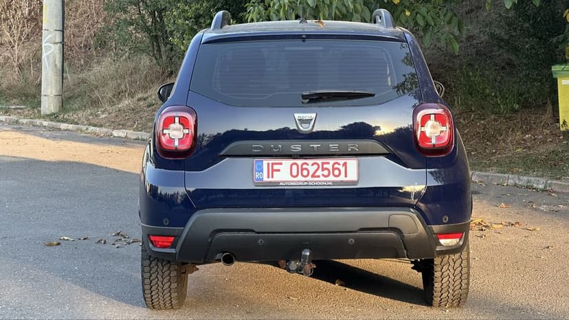 Dacia Duster 4x4 1.6 benzina COMFORT pregatit OFFROAD TVA Deductibil