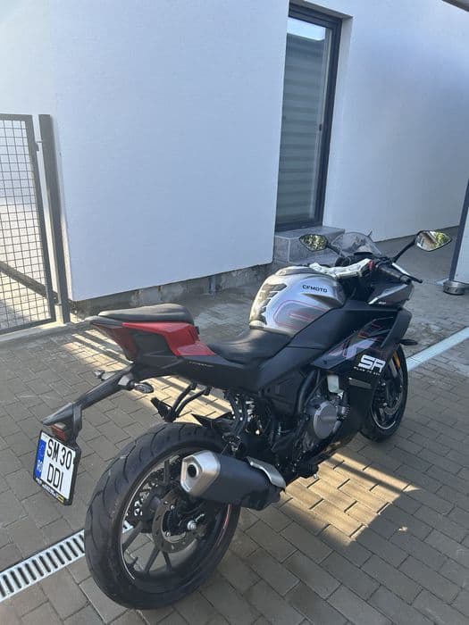 CFMOTO 300SR - 2024