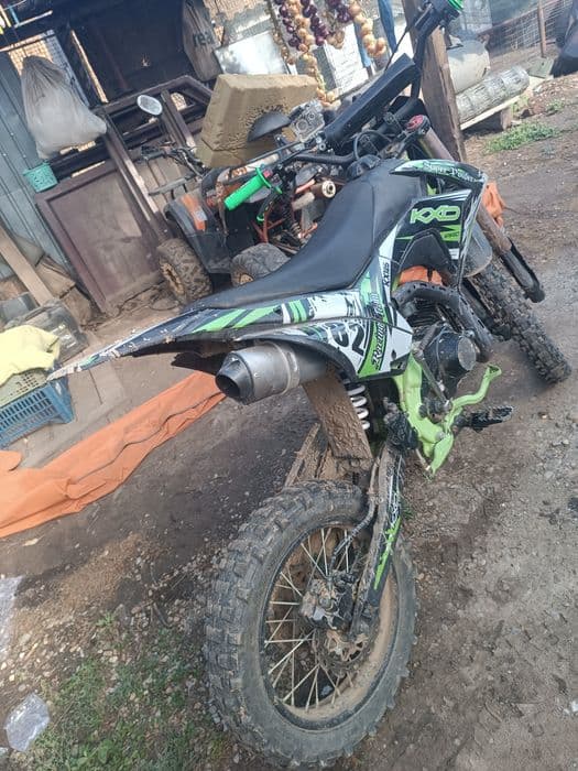 VÂND motocicletă cross kxd 125cc pro și atv kxd pro 125cc