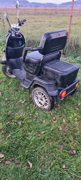 Triciclu Scuter electric