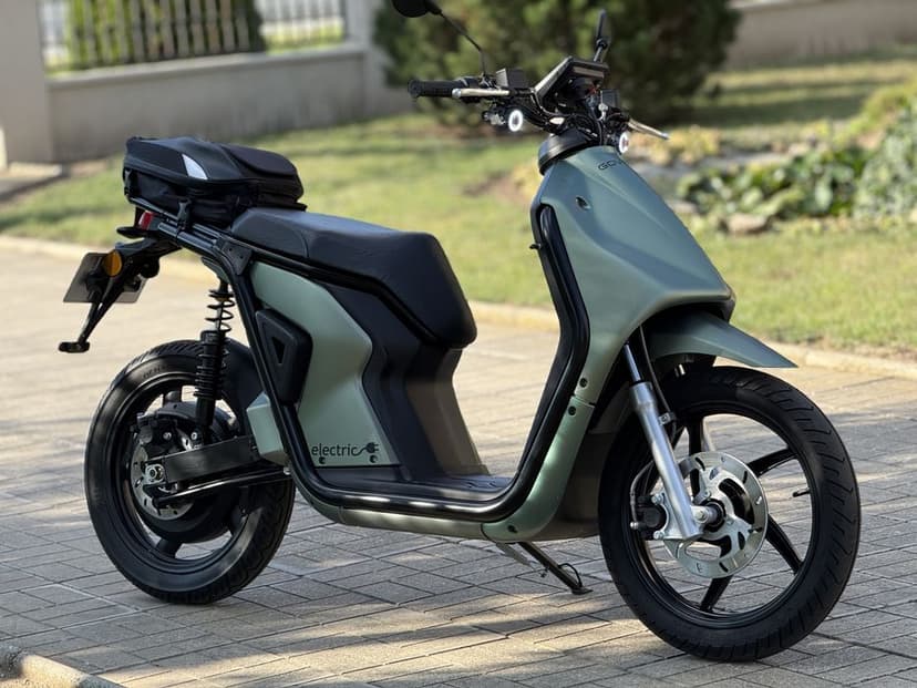 Scuter Electric Govecs Flex (Bicicleta electrica)NOU (nu trotineta)