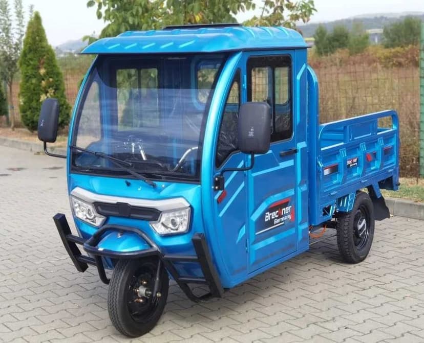 Triciclu fara permis cu cabina 2000w