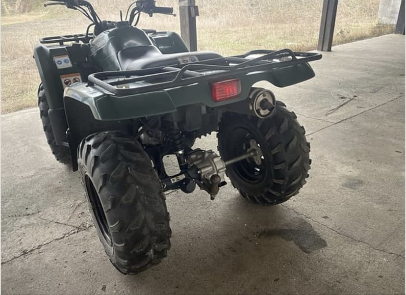 Yamaha Grizzly 350 2017, 2900 km ,4x4, Impecabil