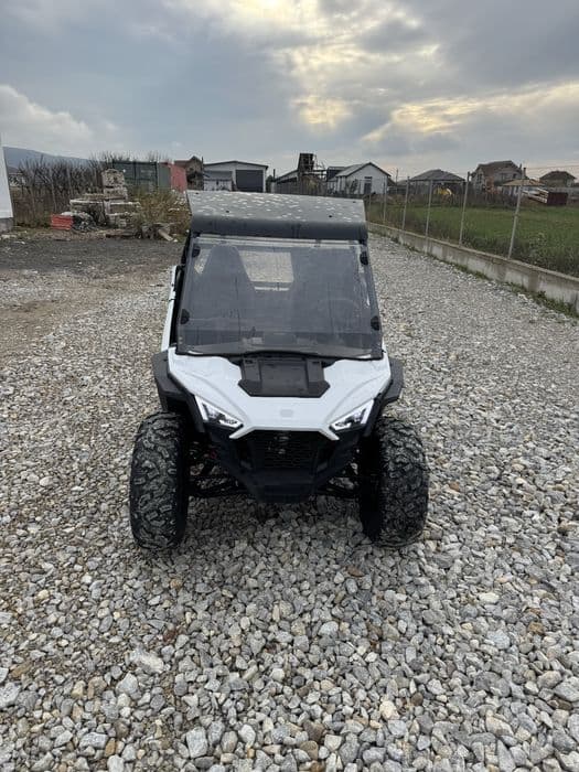 Vand can-am traxter si plaris rzr pentru copii!