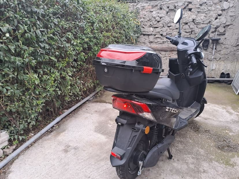 Scuter electric  ztech
