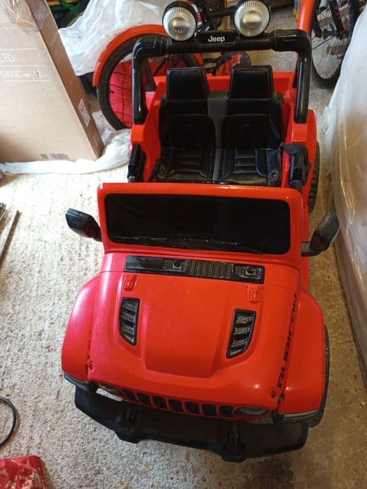 Masinuta electrica rosie copii 4 x 4 masina jeep rubicon wrangler