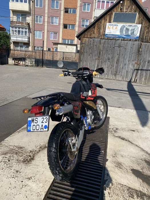 Yamaha dt 125 inmatriculat pentu a1 (nu ktm, kawasaki, honda)