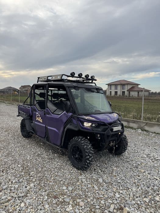 Vand can-am traxter si plaris rzr pentru copii!