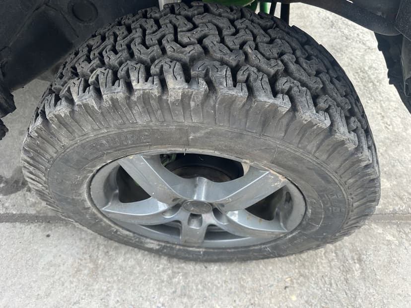 Vand jante jeep cherokee5x127x17”(anvelopele sunt vandute)-200€/set