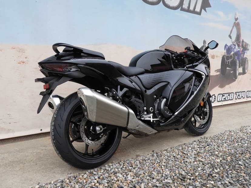 Lichidare Motocicleta Suzuki Hayabusa GSX 1300 RR M4 | Rate | Leasing