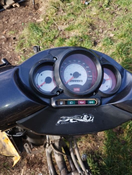 Vând/dezmembrez scuter aprilia