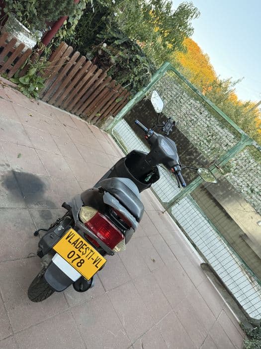 Vând scuter Jinlun 2009 4T