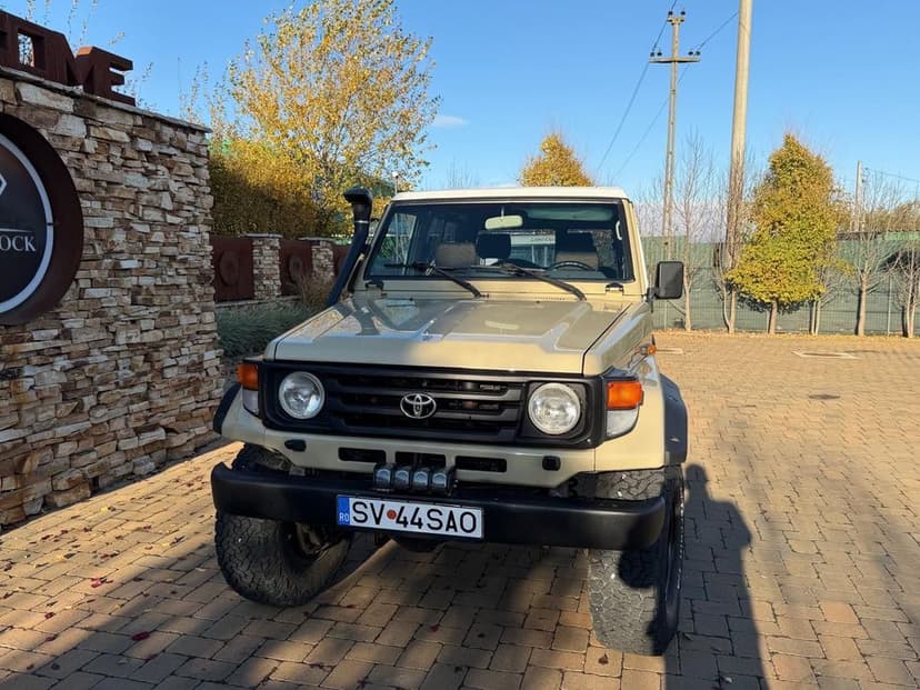Toyota Land Cruiser 4.2 HZJ 73 Heavy Duty autoutilitara