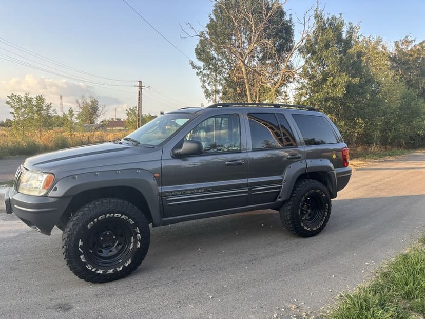 Jeep Grand Cherokee AUTOUTILITARA 4 locuri 2,7