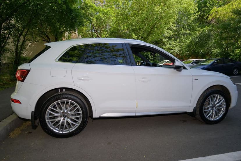 BLACK FRIDAY - 1000€ Audi Q5 2.0 TFSI 252 CP quattro S tronic | S line